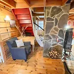 10 Person In Kvinesdal