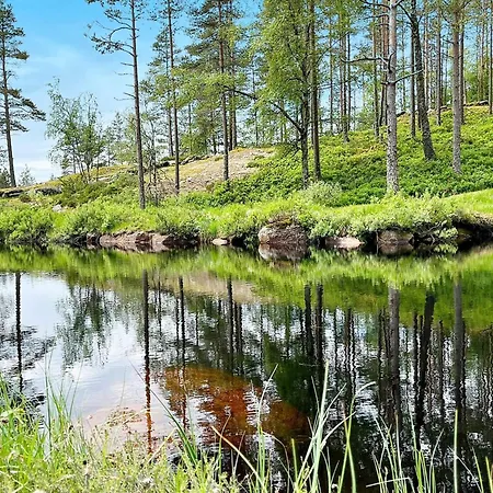 10 Person In Kvinesdal Vatland