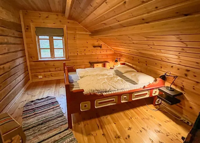 10 Person In Kvinesdal Vatland