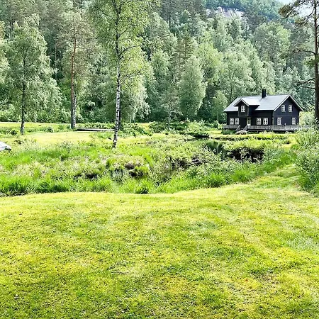 Дом отдыха 10 Person In Kvinesdal *