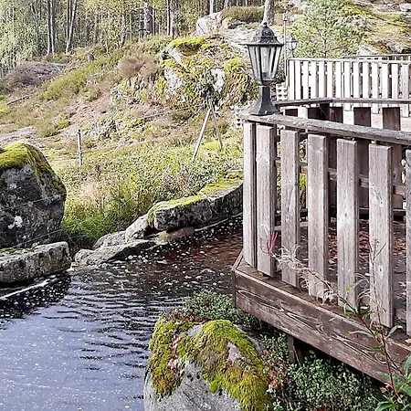 Дом отдыха 10 Person In Kvinesdal Vatland