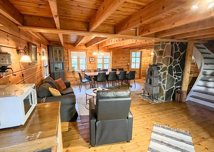 10 Person In Kvinesdal *